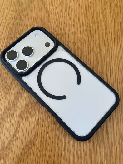 iPhone 17 Pro Otterbox Cover Black with Clear Back