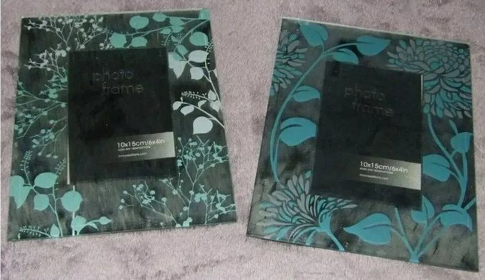 BNWT Harrods Glass Photo Frames
