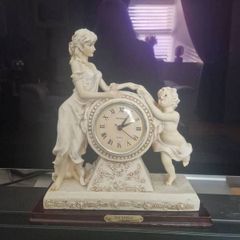 Vintage Decaprio clock