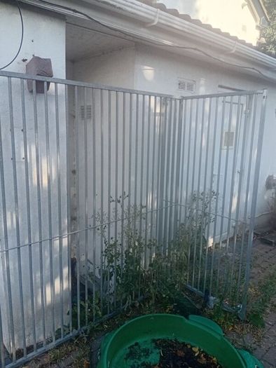 dog run fencing panels