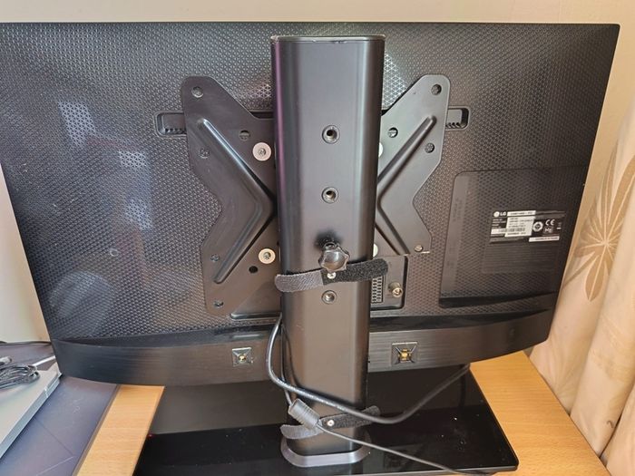 LG 24 inch TV - Saorview
