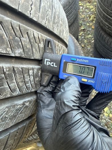 Land Rover 21 Alloy with tyres