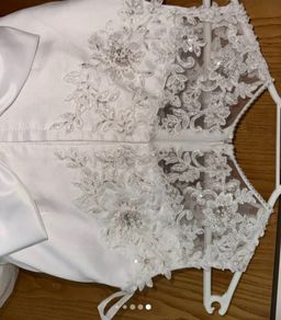 white dres