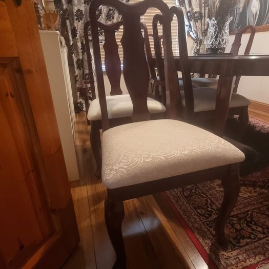 table and chairs