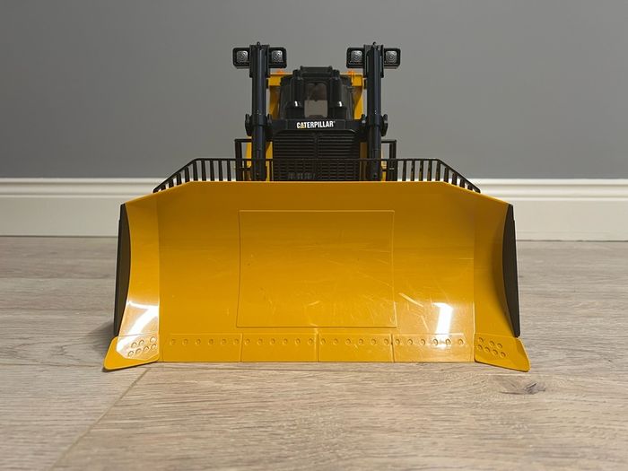 Bruder CAT Bulldozer