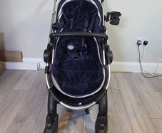 iCandy pram in navy blue (2019 edition)