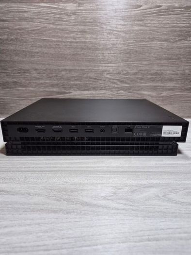 Microsoft Xbox One X 1TB 4K Black Console - Very Good Condition - Fast Shipping