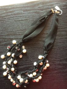 Neck piece