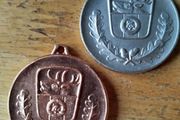 2 DDR medals  award hunting dogs