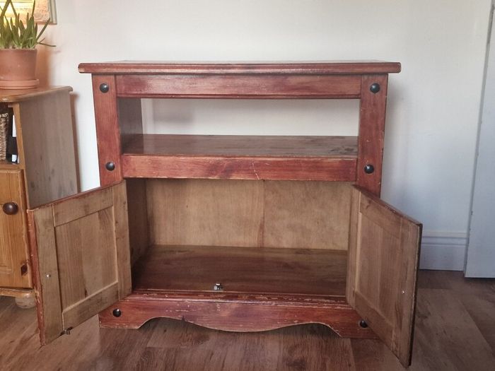 Solid wood TV cabinet