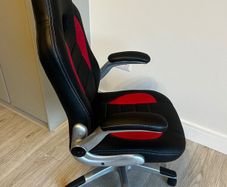 Black & Red Racing Gaming Chair / Ergonomic Office