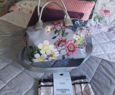 Pretty Ted Baker rosegold washable tote bag. With new handbag tidy. Beautiful!