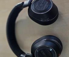 Plantronics Voyager 8200UC
