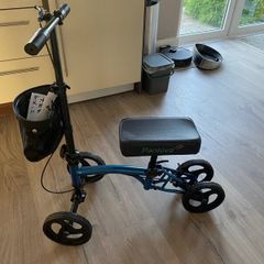 Kneeling scooter for mobility
