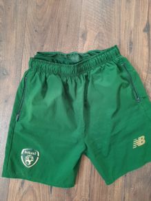 New balance Ireland green shorts boys size 10-13 years