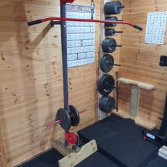 Lat Pull Down Station