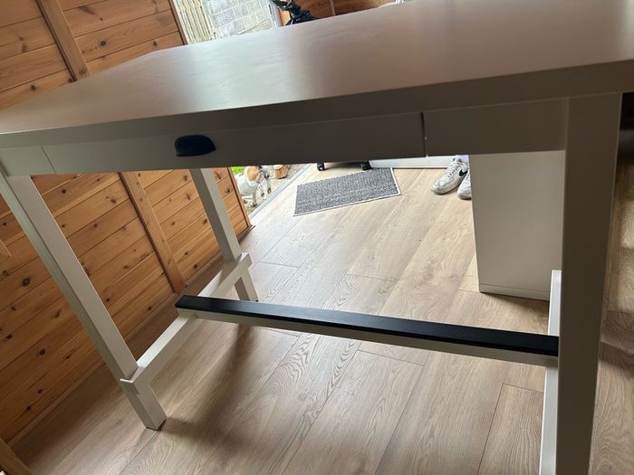 bar table