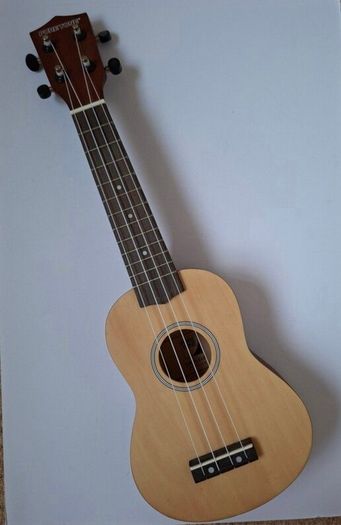 Ukulele Pure Tone Natural 101426
