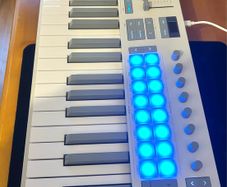 Novation Launchkey 49 Mk4 with stand and dust cover