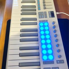 Novation Launchkey 49 Mk4 with stand and dust cover