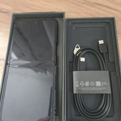 Samsung Z Flip 7 Unlocked