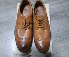 Clarks men tan leather shoes