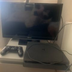 Samsung tv + PlayStation 4 and 1 controller