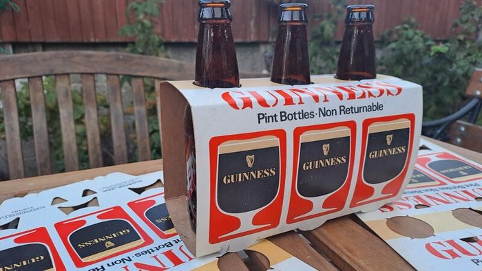 Vintage Guinness 3 Pint Bottle Pack Holder
