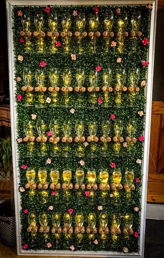 Prosecco/champagne wall