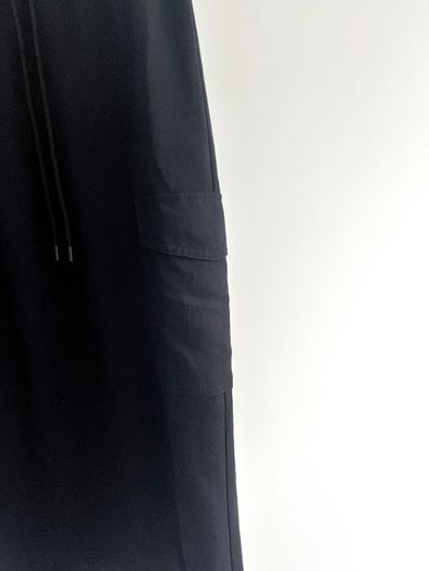 Aritzia Wilfred Muse Cargo Skirt black/ Size M / UK10
