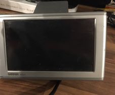Garmin Nuvi Sat Nav With Windscreen Mount And Car Charger.