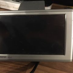 Garmin Nuvi Sat Nav With Windscreen Mount And Car Charger.