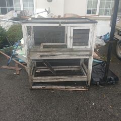 rabbit hutch FREE