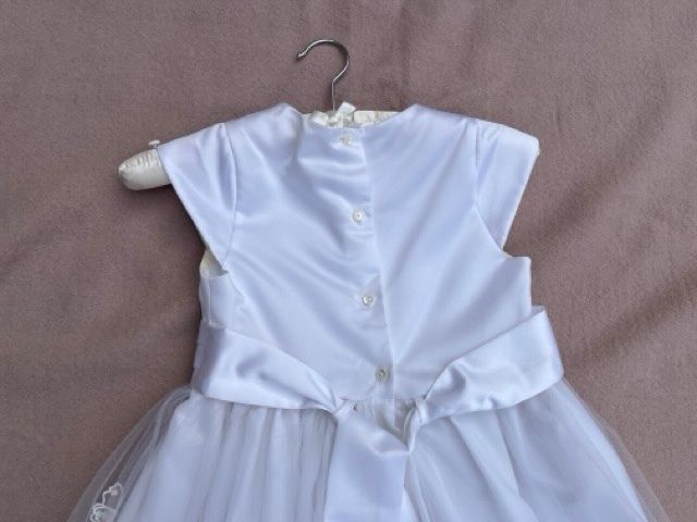 Beautiful tigerlily white Communion Dress