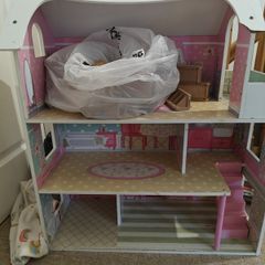 doll house with wood furniture