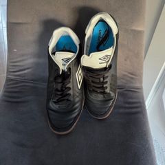 umbro  sneakers