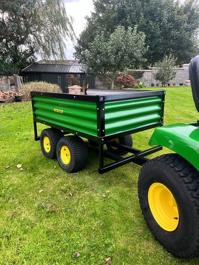 John Deere Tractor & Trailer