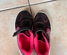 girls shoes