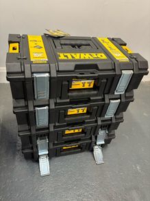 Dewalt storage boxes x4 heavy duty New