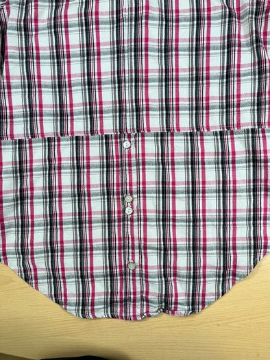 Quicksilver Button Up Short Sleeve Shirt Pink Plaid Sz Small - Pearl Button
