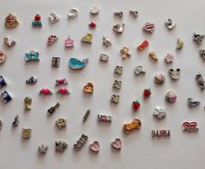 Floating Charms - 2 for 1 Euro
