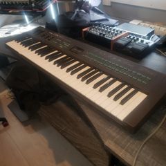 YAMAHA DX 21 Synthesizer