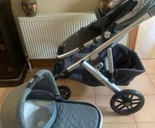 Uppababy vista has connectors to ad a rumble seat