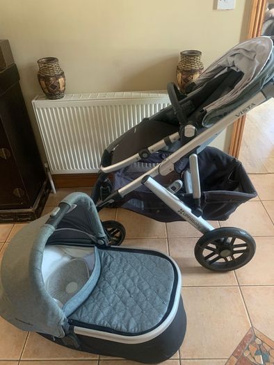 Uppababy vista has connectors to ad a rumble seat