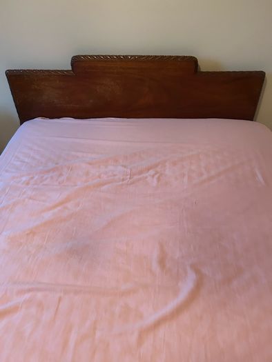 Double bed, bed side lockers & dressing table