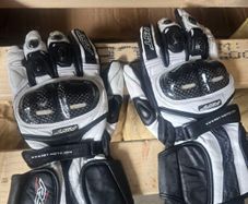 biker gloves