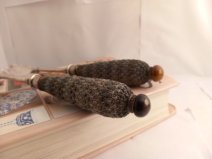 Antique/vintage  Richard Martin &Ebenezer Hall Sheffield  salad servers dated 1887 are very rare items if not unique in pristine condition with ceramic handles will make a great  gift present for the loved ones also a great impression at the dinner ta