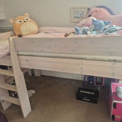 Mid sleeper bed