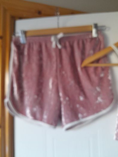 girls cute top and shorts