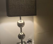Table lamp